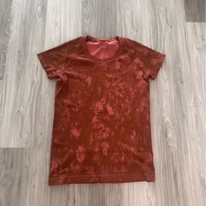 lululemon athletica Red Short Sleeve Top